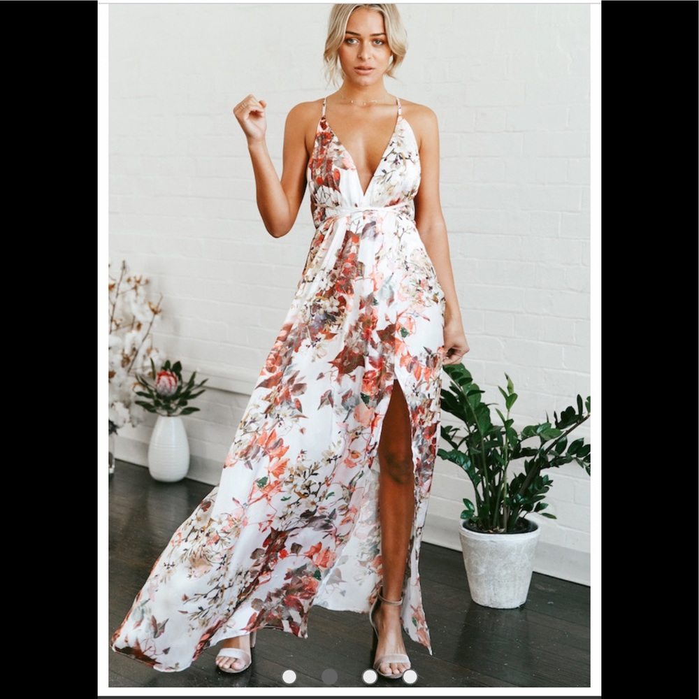 Cute spring maxi dress!